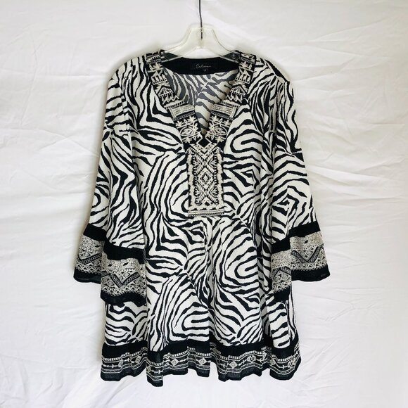 Calessa Women's Plus Size 1X Embroidered Zebra Animal Pattern Tunic Top - Picture 1 of 4